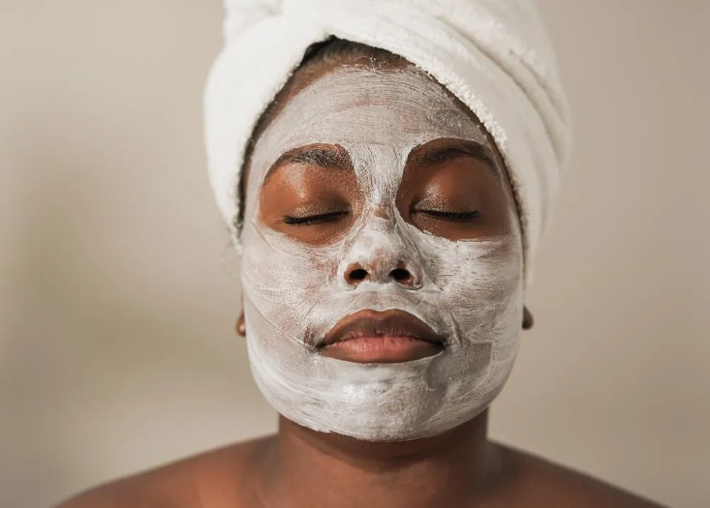 Young African Girl Doing Spa Day With Sking Care